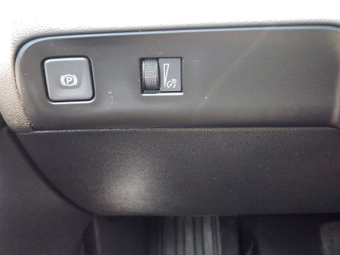 Used 2024 Buick Enclave Essence w/ Technology Package FWD image 19