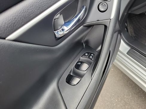Used 2017 Nissan Altima 2.5 SV FWD image 16