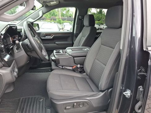 Used 2023 Chevrolet Silverado 1500 LT AWD/4WD image 10