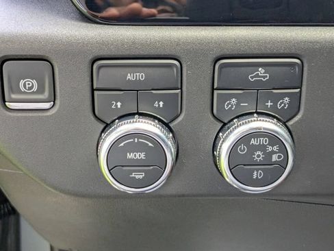 Used 2025 GMC Sierra 1500 Elevation w/ LPO, Elevation Black Package AWD/4WD image 26