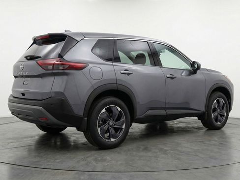 Used 2025 Nissan Rogue SV AWD/4WD image 9