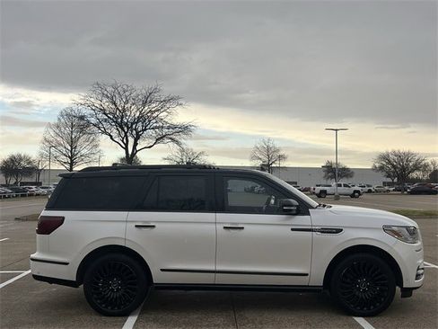 Used 2018 Lincoln Navigator Black Label w/ Cargo Package image 3