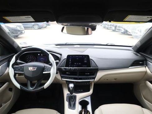 Used 2020 Cadillac CT4 Premium Luxury RWD image 11
