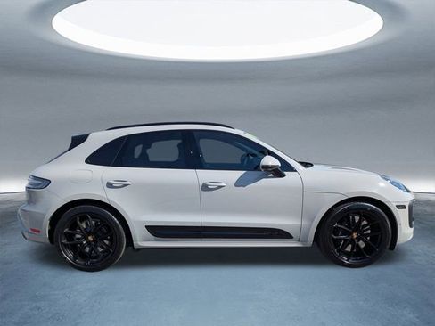Used 2025 Porsche Macan GTS image 3