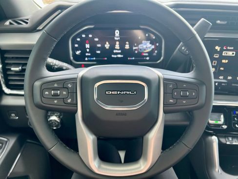 New 2026 GMC Sierra 2500 Denali w/ Denali Reserve Package image 18