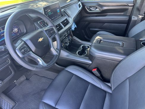 Used 2024 Chevrolet Tahoe LT w/ Luxury Package image 9