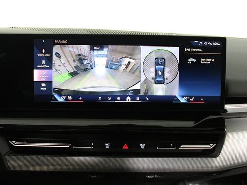 Used 2024 BMW 530i w/ M Sport Package image 21