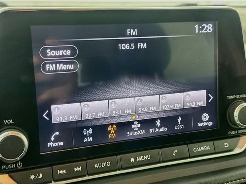 Used 2023 Nissan Rogue SV FWD image 21