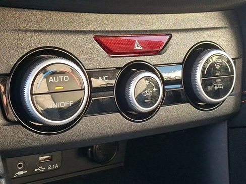 Used 2023 Subaru Crosstrek 2.0i Premium image 15