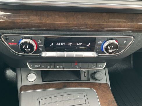 Used 2020 Audi Q5 2.0T Premium image 15
