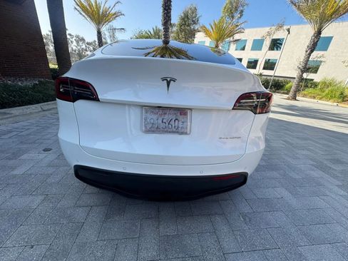 Used 2023 Tesla Model Y Long Range AWD/4WD image 5