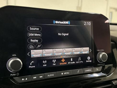 Used 2024 Nissan Pathfinder SV AWD/4WD image 14