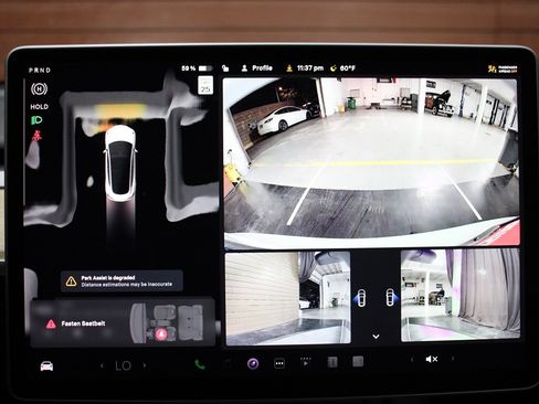 Used 2023 Tesla Model 3 Standard Range image 34