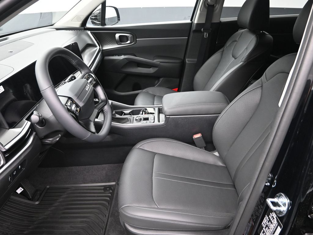 Certified 2026 Kia Sorento EX AWD/4WD image 13