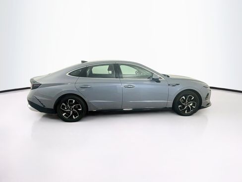 Used 2025 Hyundai Sonata SEL FWD image 10