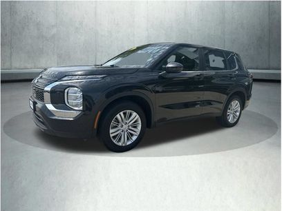 Used 2023 Mitsubishi Outlander ES
