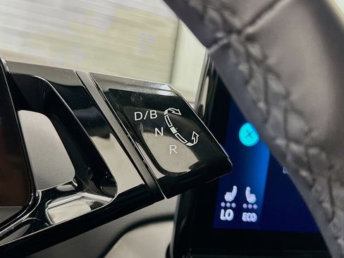 Used 2023 Volkswagen ID.4 Pro S AWD/4WD image 25