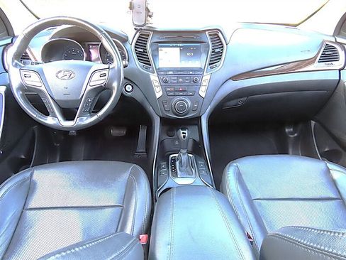 Used 2017 Hyundai Santa Fe Sport FWD image 13