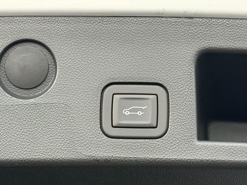 New 2026 GMC Terrain Elevation w/ Elevation Premium Package AWD/4WD image 38