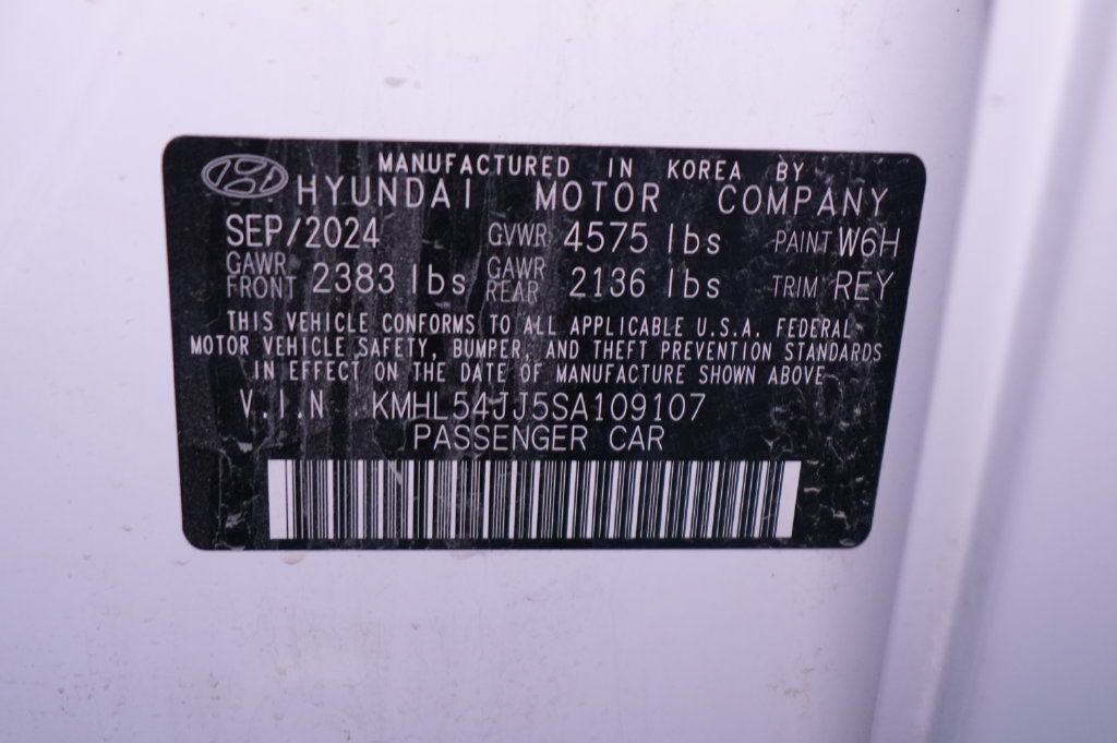 Used 2025 Hyundai Sonata Limited FWD image 46
