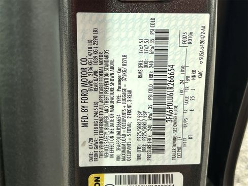 Used 2020 Ford Fusion SE image 21