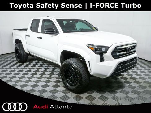 Used 2025 Toyota Tacoma SR AWD/4WD image 1