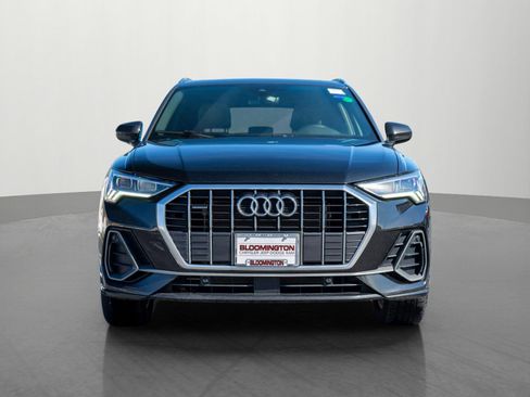 Used 2025 Audi Q3 2.0T Premium image 2