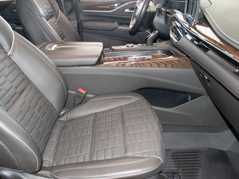 Used 2023 Cadillac Escalade Sport Platinum w/ Heavy-Duty Trailer Package AWD/4WD image 10