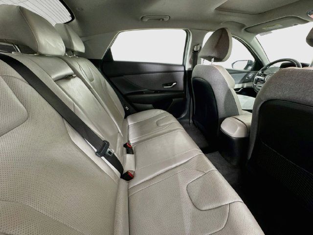 Used 2023 Hyundai Elantra Limited FWD image 24