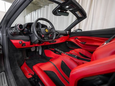 Certified 2022 Ferrari F8 Tributo image 17