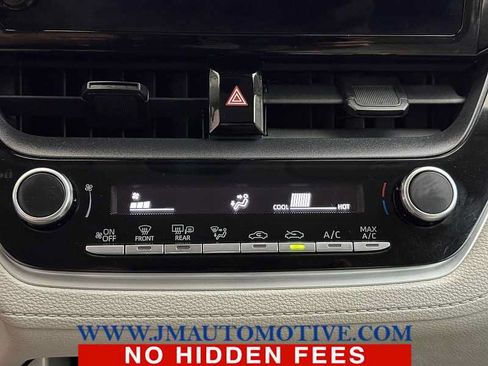 Used 2023 Toyota Corolla Cross L AWD/4WD image 34