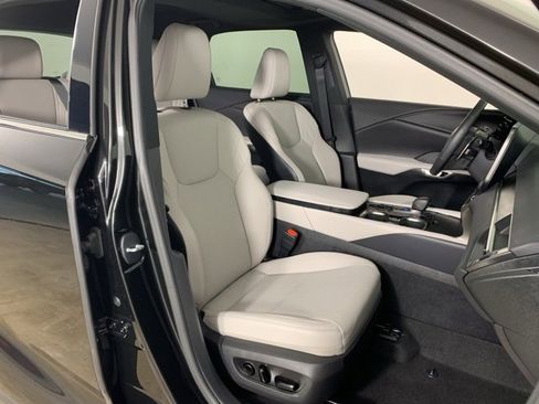 Used 2025 Lexus RX 350 F Sport w/ Accessory Package image 38