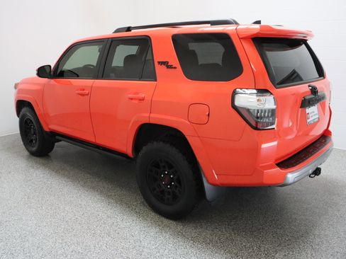 Used 2024 Toyota 4Runner TRD Off-Road Premium w/ Off Road Premium Plus Package AWD/4WD image 9