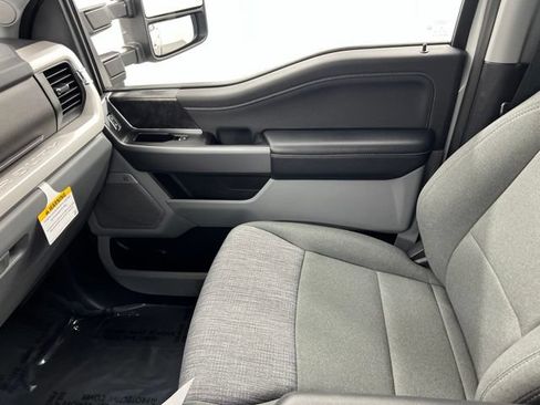 Used 2026 Ford F350 XLT w/ XLT Premium Package AWD/4WD image 18