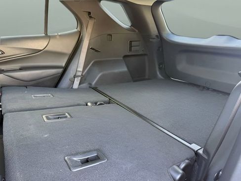 Used 2024 Chevrolet Equinox LT FWD image 19