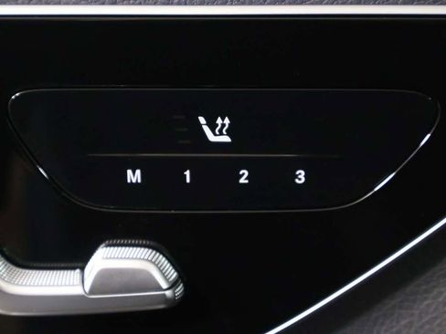 Used 2023 Mercedes-Benz C 300 4MATIC Sedan image 31