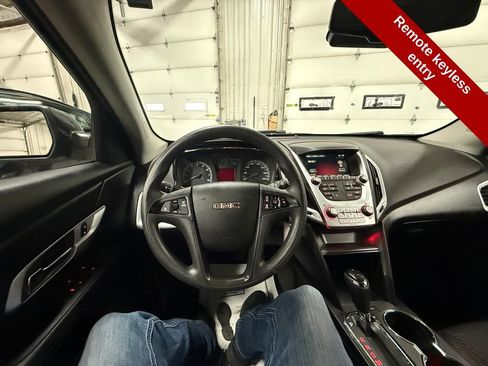 Used 2016 GMC Terrain SLE image 17