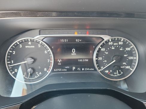 Used 2024 Nissan Pathfinder SV AWD/4WD image 10