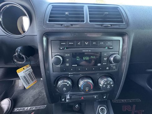 Used 2010 Dodge Challenger R/T RWD image 18