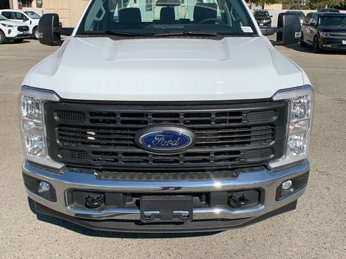 New 2026 Ford F250 XL w/ XL Chrome Package image 10