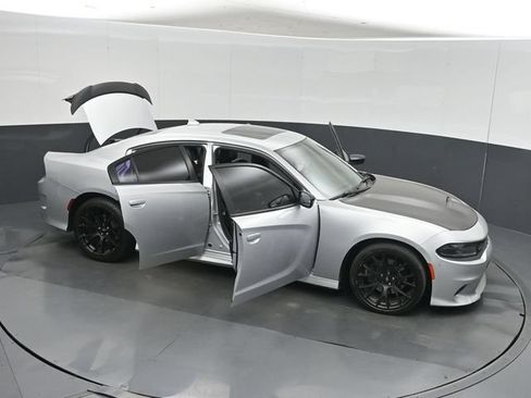 Used 2020 Dodge Charger R/T w/ Plus Group RWD image 58