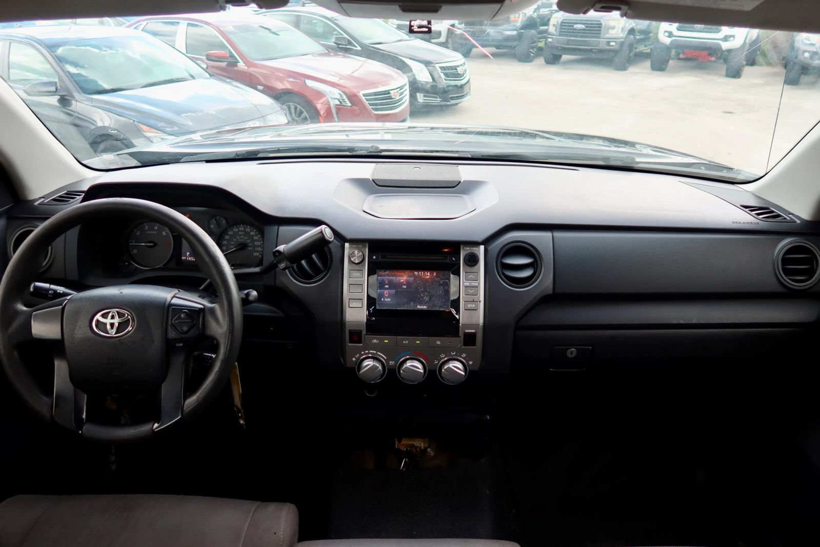 Used 2015 Toyota Tundra SR w/ Tow Package RWD image 9