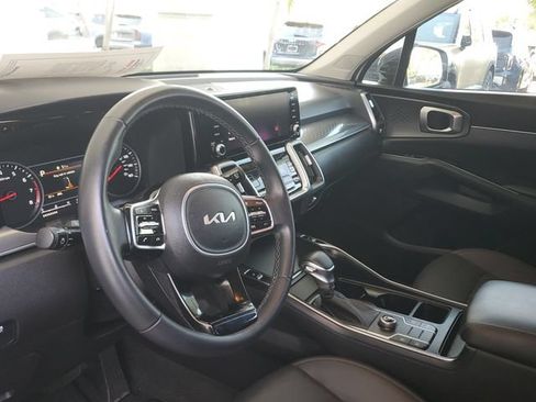 Certified 2023 Kia Sorento S FWD image 21