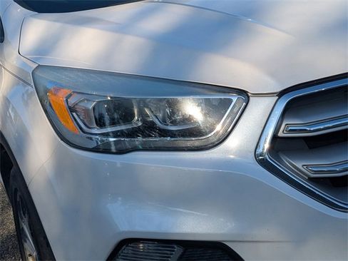 Used 2018 Ford Escape Titanium image 6