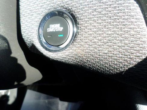 Used 2017 Chevrolet Cruze LT w/ Convenience Package image 23