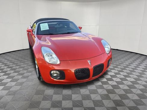 Used 2008 Pontiac Solstice GXP RWD image 6