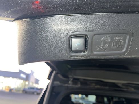 Used 2019 Ford Expedition XLT w/ Equipment Group 202A image 10