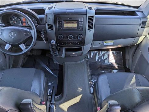 Used 2018 Mercedes-Benz Sprinter 2500 image 18
