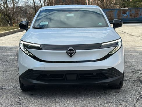 New 2026 Nissan Leaf w/ Illuminated Package image 3