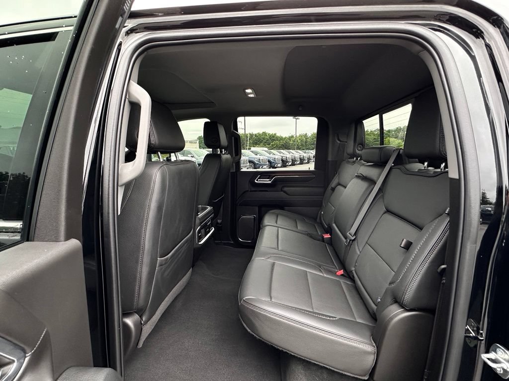Used 2024 GMC Sierra 2500 Denali w/ Denali Reserve Package AWD/4WD image 25
